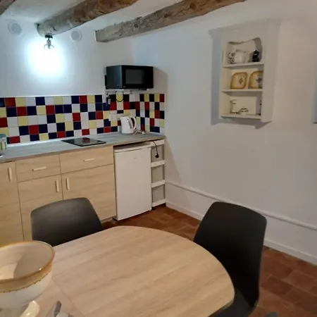Spacious Loft In Apartment