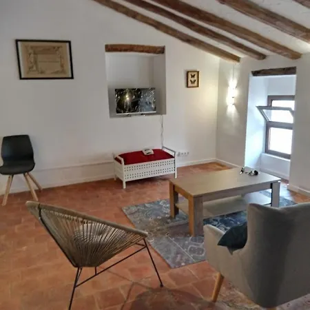 Spacious Loft In Apartment